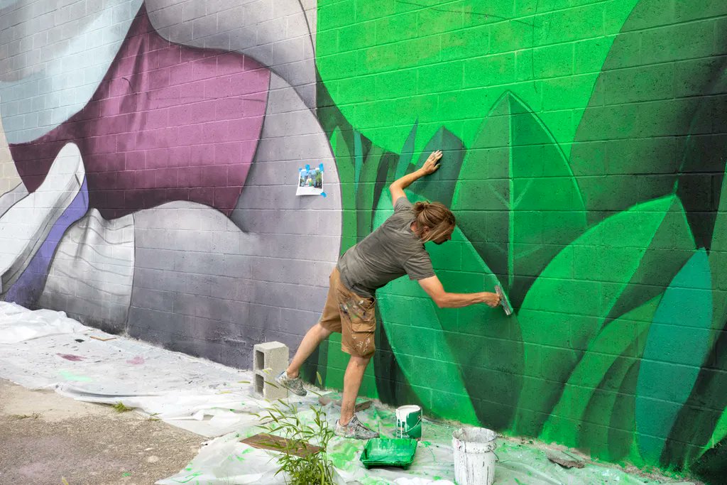 JerseyCity's tweet photo. Artist Seth Globepainter works on his mural “Secret Garden" located at the intersection of Duncan Ave and Plainfield Ave near Lincoln Park.

#MuralMonday
#JCMAP @JCArtCulture https://t.co/duSi930Ukw
