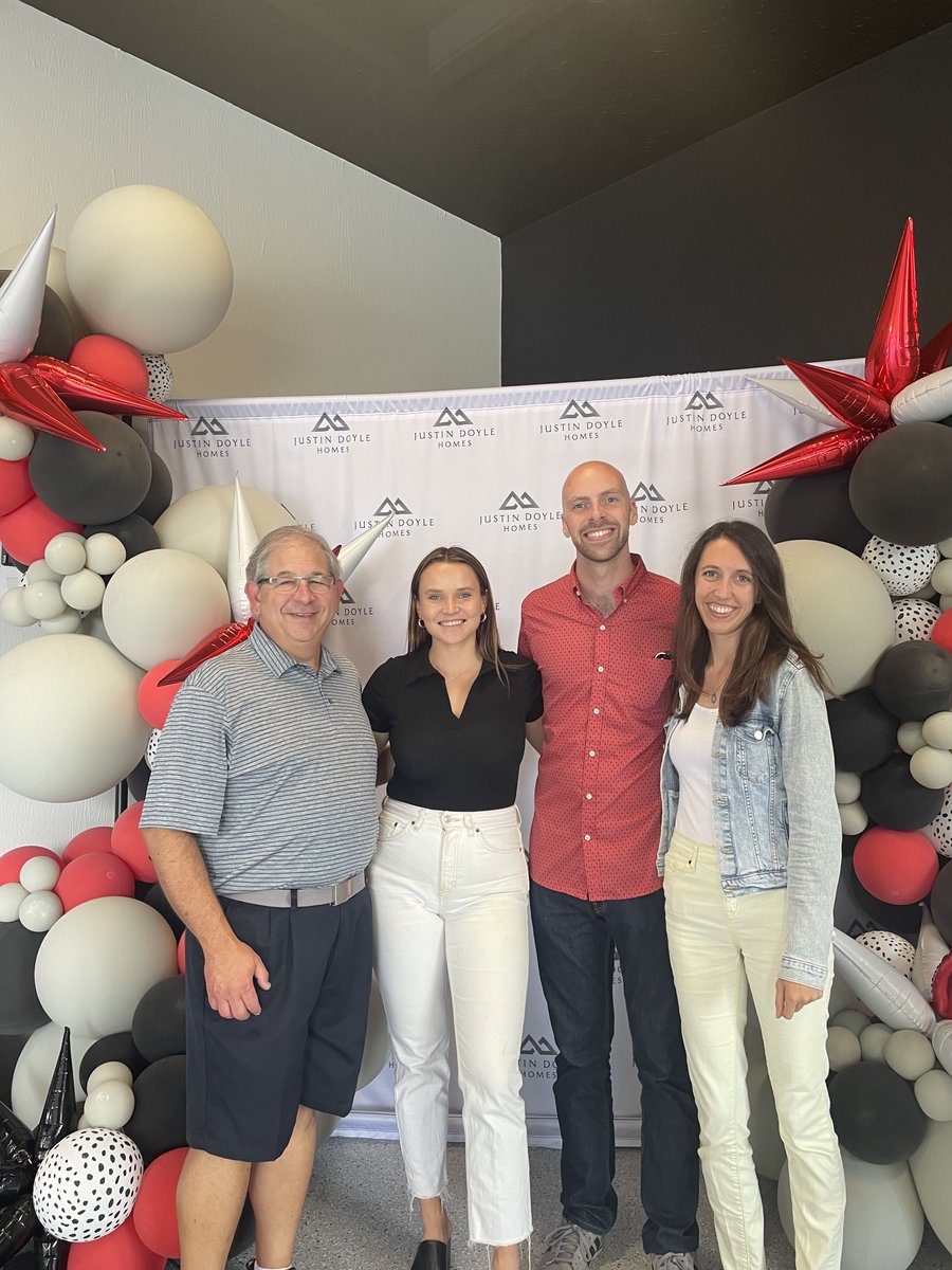 usdp's tweet photo. We had a great time visiting our wonderful client Megan from Justin Doyle Homes at Homearama this year! Their team did a beautiful job with their house.
#usdigitalpartners #usdp #justindoylehomes #jdh #homearma #digitaladvertising #webiste #design #StoryBrand #webdevelopemt https://t.co/iDh4H89jdP