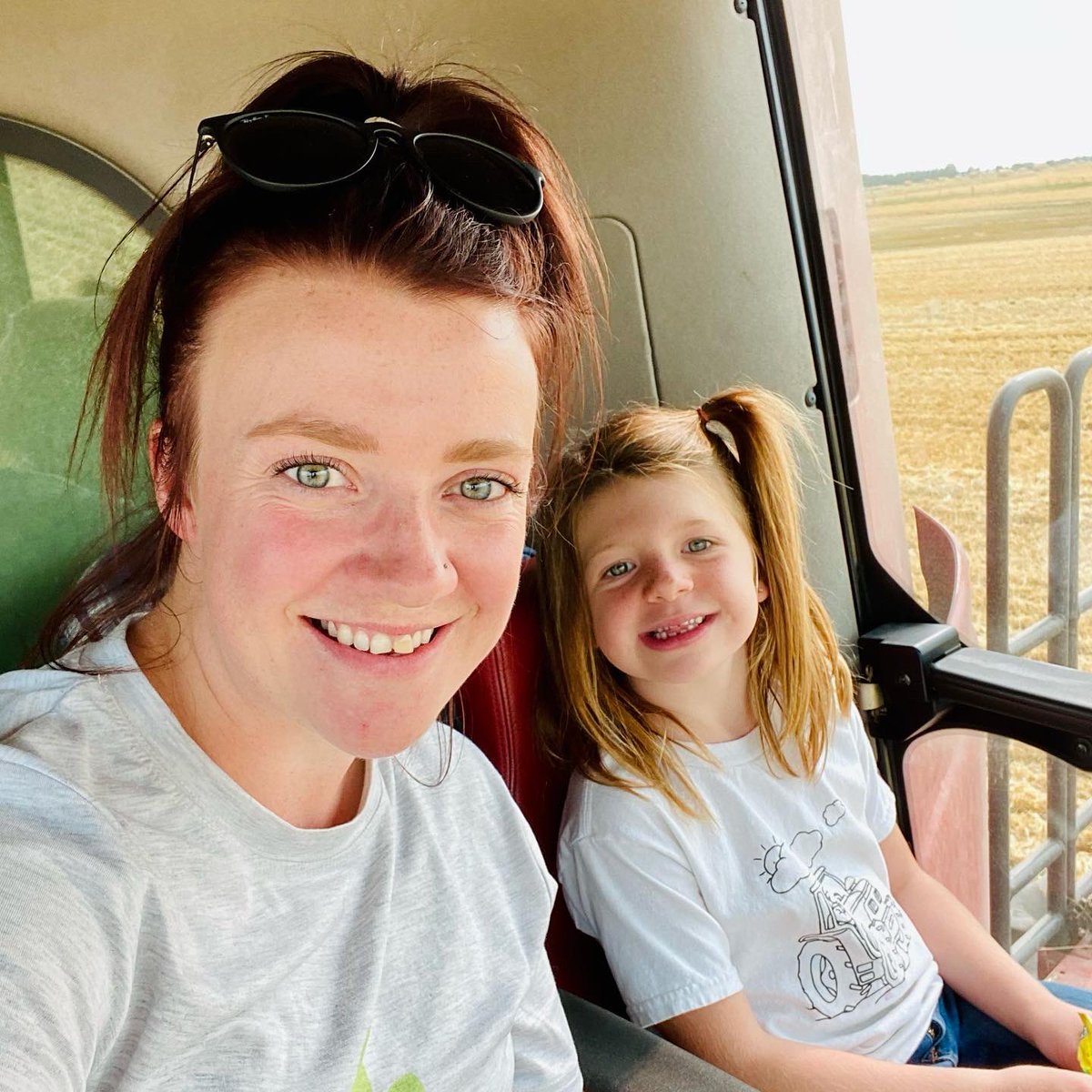 Combine rides are always better with nieces 🥰 

#harvest22 #farmgirls