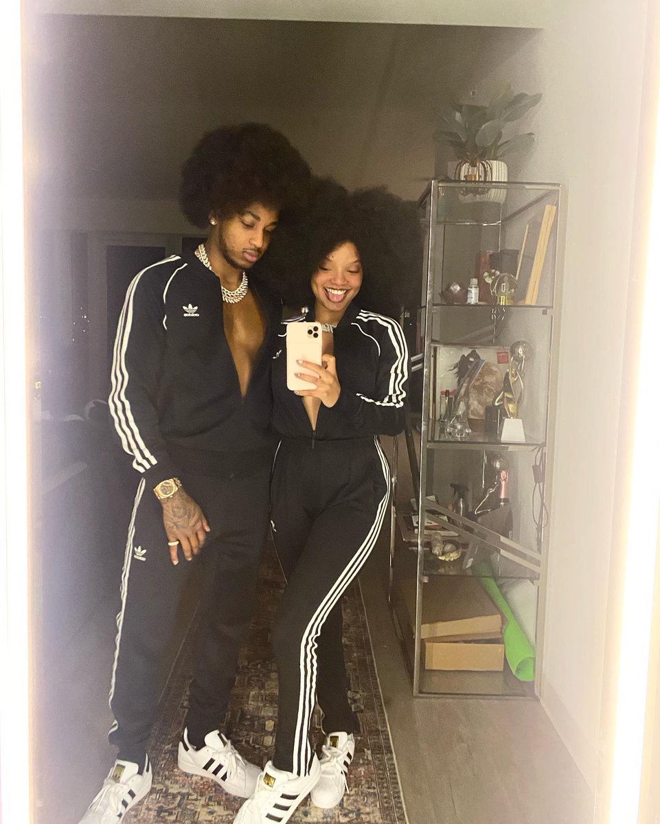 HalleBailey's tweet image. twin city🛼🛼💗