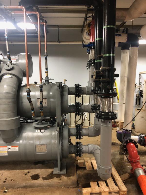 ThePowerTech's tweet image. Take a look at this customer's job well done installing a new air chiller at a university in South Carolina that was piped back with #NIRON #PPRCT pipe and fittings from Eastern's EPIC Division, and custom bolt packs from Eastern's Fasteners and Gaskets Division.