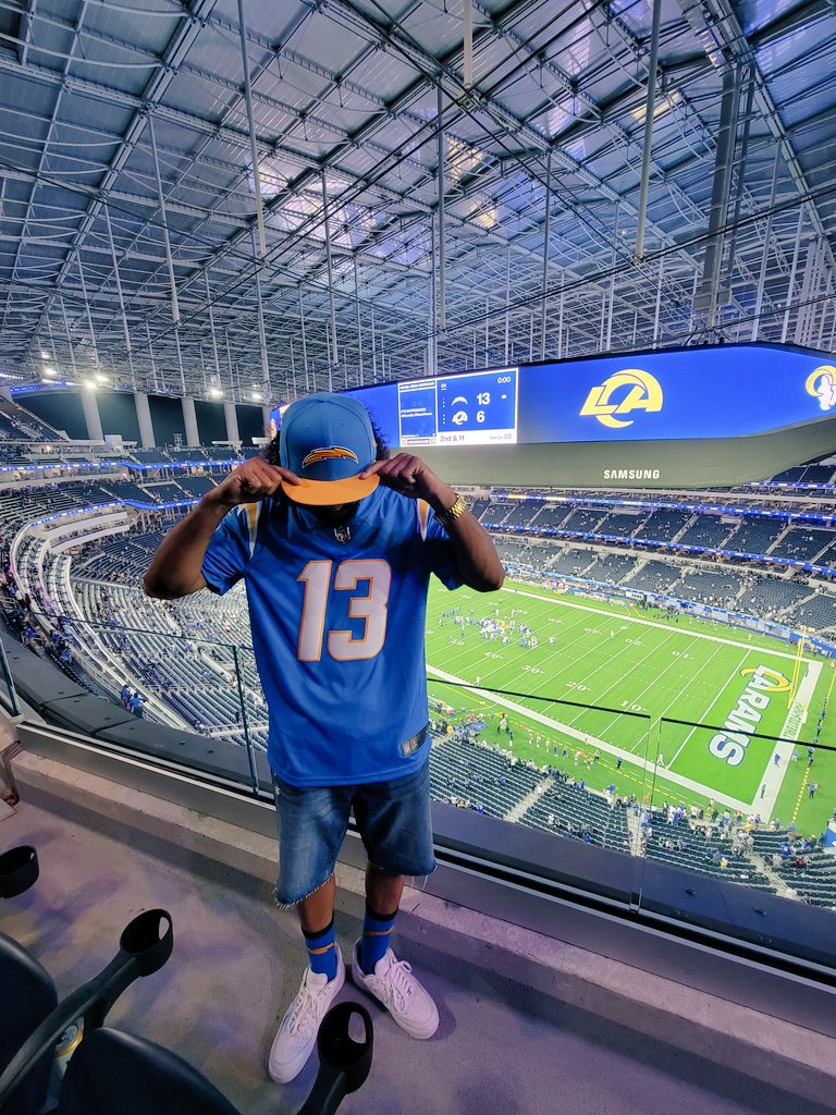 _Melo2Chill's tweet photo. #PowderBlue all the way thru! What a way to start the '22 season and stompin them roaches!πͺ²@Raiders #BoltGangLetsRideβ‘οΈ #BoltUp #FTRβπΎ & #FTRππΎ#WeGotTheDub #WeGotTheW #WeGotTheWin @chargers @Keenan13Allen @diehardboltclub @dhbclasouth @DhbcOc πΈ: @sheia128 https://t.co/vIE0Vb17pH