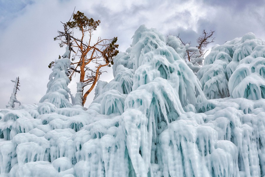 Beautiful Ice Formation Lake Baikal by Shchipkova
funnyness.com/amazing-ice-an… 
#photography