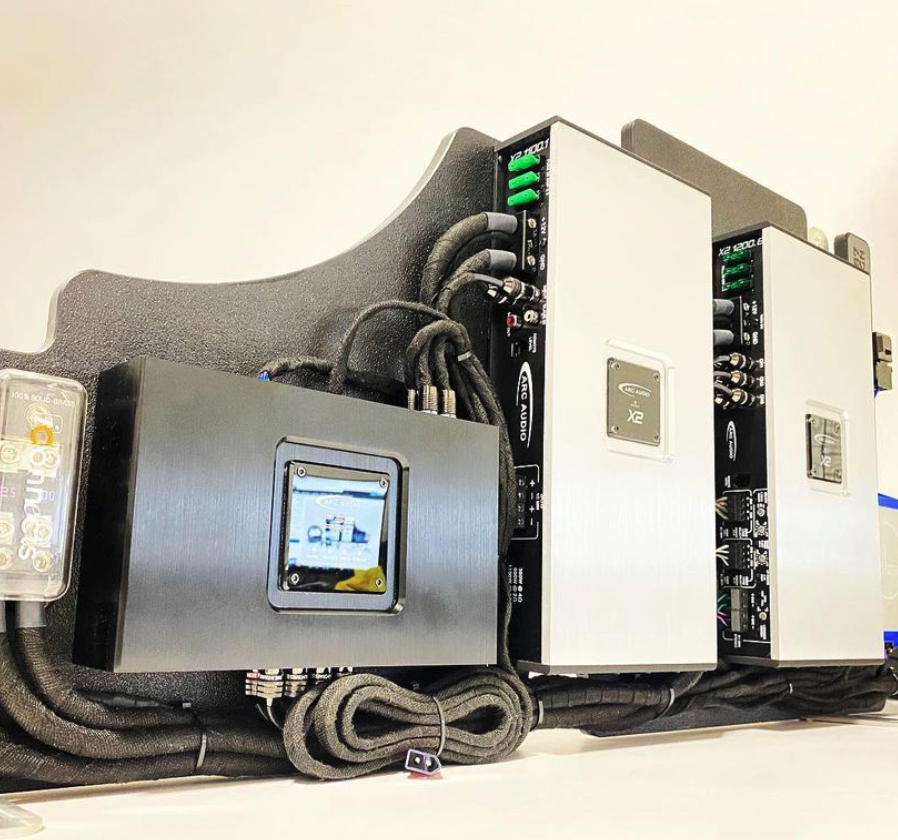 ArcAudio's tweet photo. A super clean amplifier panel for an F-Series truck by @soundsgoodstereoshop to start the week!
#arcaudio #caraudio #cleaninstall #ford #fseriestruck #x2amplifiers https://t.co/N45ez3IFIy