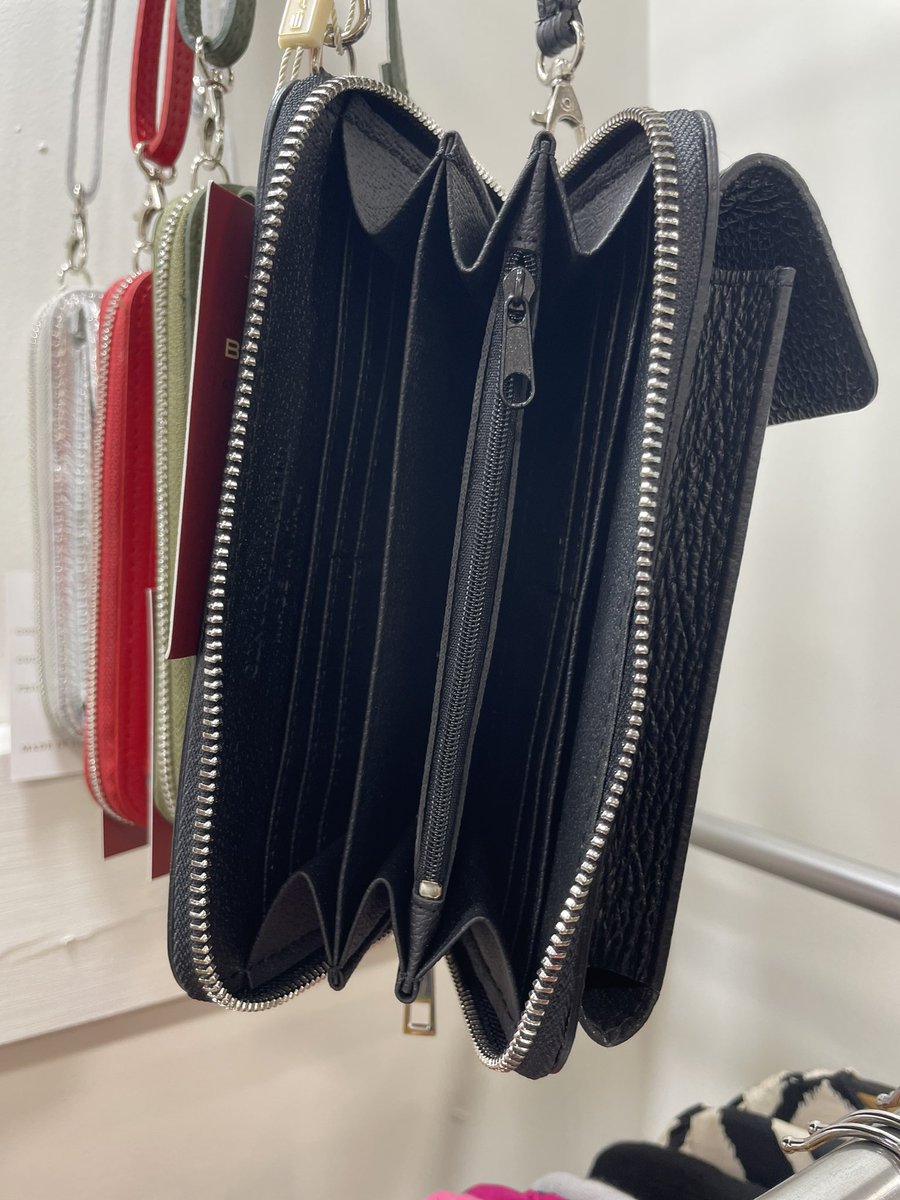 Loveit Cheltenham tweet media