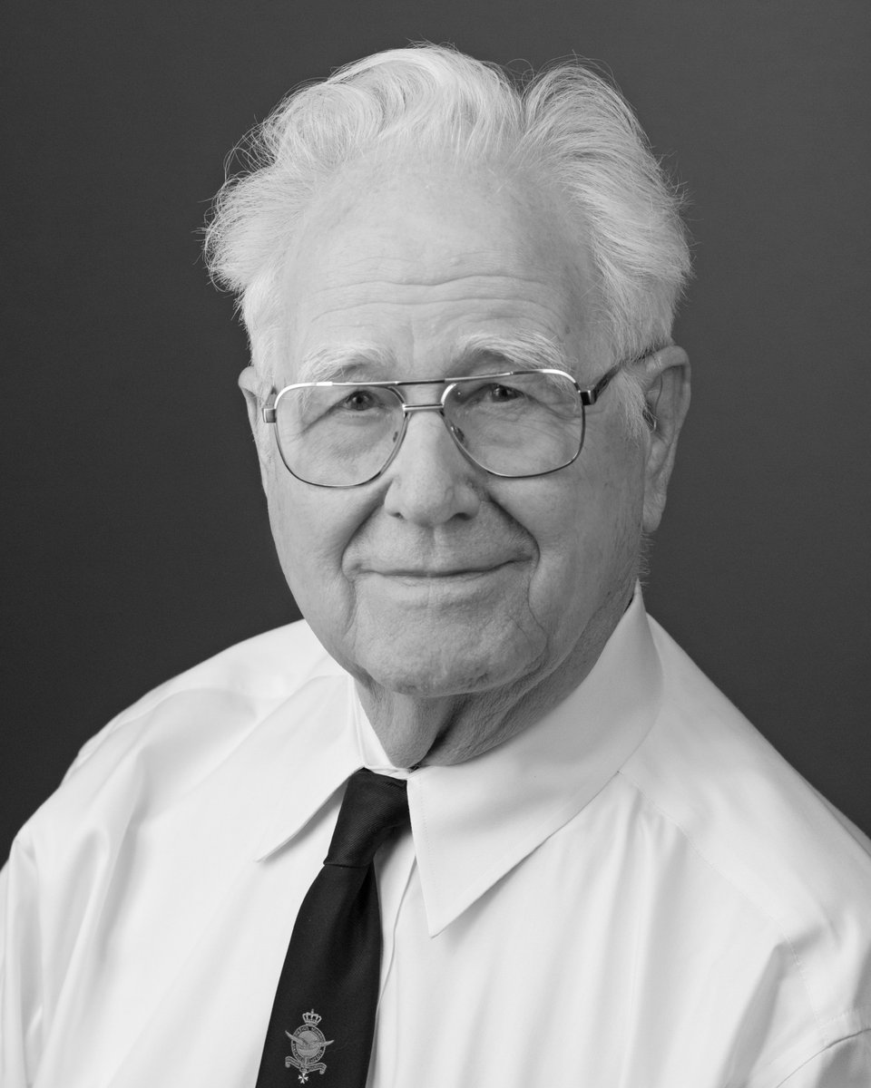 kuengineering's tweet photo. KU Engineering mourns the loss of long-time aerospace engineering prof. Jan Roskam, who served from 1967-2003. He gained a worldwide reputation for his contributions to aeronautical engineering &amp; aircraft design. He was an icon of scientific, technical &amp; professional leadership. https://t.co/4o89lfLhij