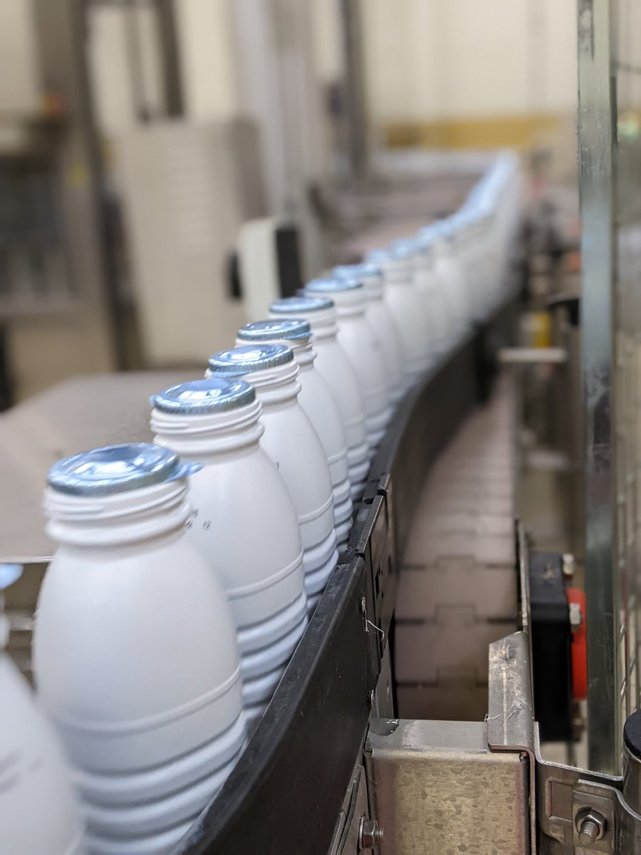 afja1's tweet photo. Visite de la Société Laitière de l’Hermitage en Ille-et-Vilaine qui produit le #lait #lactel et #Bridel, la #crème #Bridelice et les aides culinaires #Président #Galbani.
@groupe_lactalis https://t.co/jo1sXmCMcE