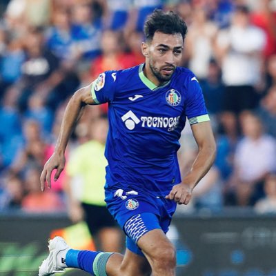 Munirhaddadi's tweet photo. Primeras sensaciones en el Coliseum con sabor a Victoria! Pelearemos por más! #VamosGeta 
#NuevaFotoDePerfil https://t.co/9pDLyCqSzD