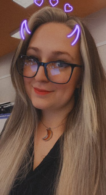 On Mondays we wear black. 🖤💀#corporateemo https://t.co/mEz7wR87En<a href="/tag/corporateemo"class="tags">#corporateemo</a>