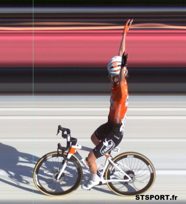 elsterrato's tweet photo. CG final #TCFlA2022 con una gran victoria de las chicas del CS Generation.
La etapa para la local Demay
Veremos lo que ha pasado con el coche del Eneicat RBH Global porque su ciclista chilena Aranza Villalón ha sido DSQ
#TCFlA https://t.co/e3NqpZbhP0