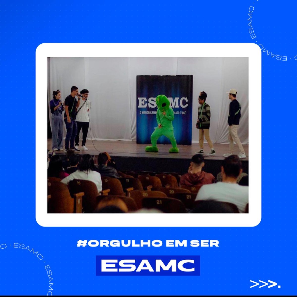 esamcoficial's tweet photo. Amamos ver nossos alunos reunidos! 💙
Esse foi o dia da apresentação da Gincana dos Calouros e da Atlética na unidade Santos, um evento incrível pensado para os alunos aprenderem, socializarem e se divertirem. 🤗
#ESAMC #VemPraESAMC #DNAESAMC #OrgulhoEmSerESAMC #ESAMCSantos https://t.co/EEW5n0VsNJ