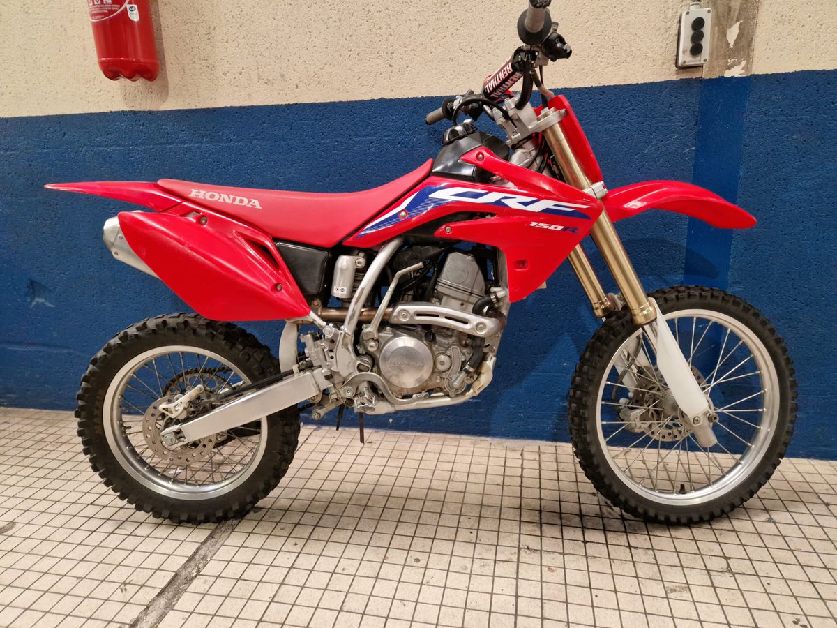 Commissariat de Mantes-la-Jolie tweet media