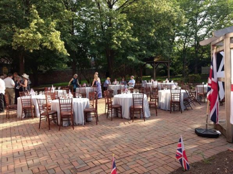 BittersweetOT's tweet photo. Hosting an end-of-summer bash with friends and family? ☀ Make it a memorable one with our catering service.
https://t.co/DBxY7gHjc2 https://t.co/o7cH3nSslZ