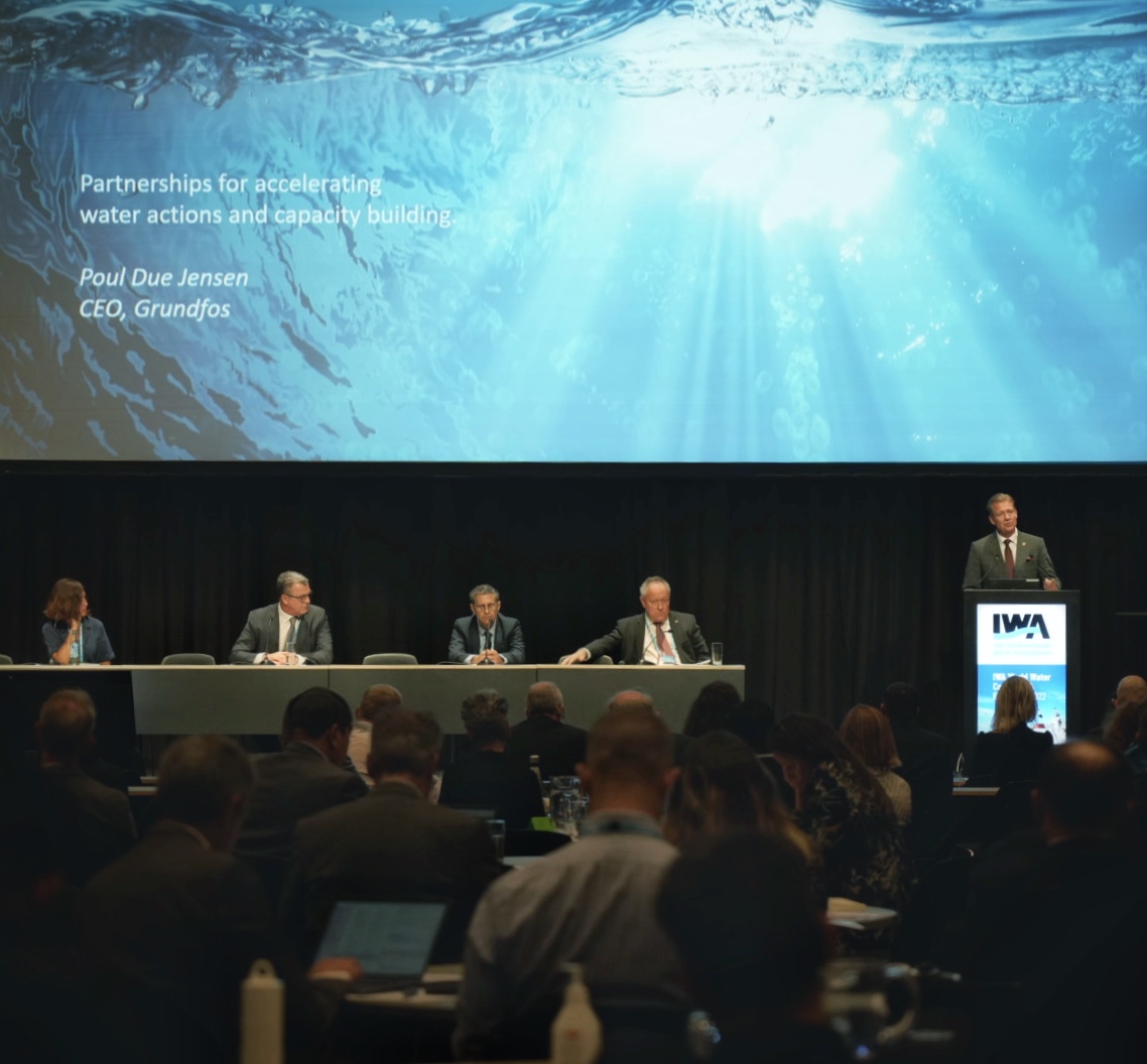 grundfos's tweet photo. Today our CEO, Poul Due Jensen participated as a speaker at the High Level Summit during @IWAHQ #WorldWaterCongress, focusing on climate safe, smart and liveable cities where citizens have access to sustainable water. 

#WorldWaterCongress #iwacongress https://t.co/Y1hO5OGXq1