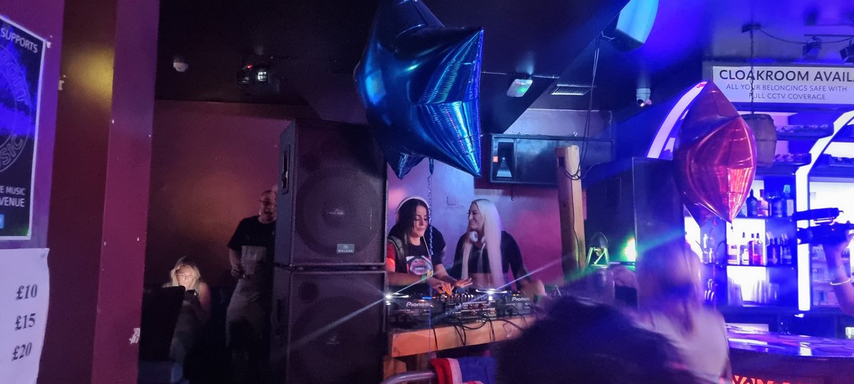 ArtistCq's tweet photo. FUBAR REUNION
FOX &amp; GOOSE
SOUTHPORT https://t.co/tJ6lzpy7Ph