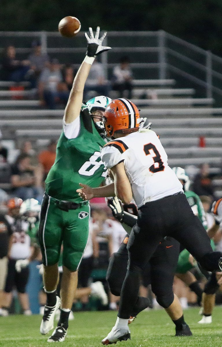 Rob_Todor's tweet photo. .@WBwarriornation is No. 7 in Division IV and @AviatorFootbal1 is No. 16 in Division III in this week's Ohio AP football poll #revnow https://t.co/cnecOghpPt