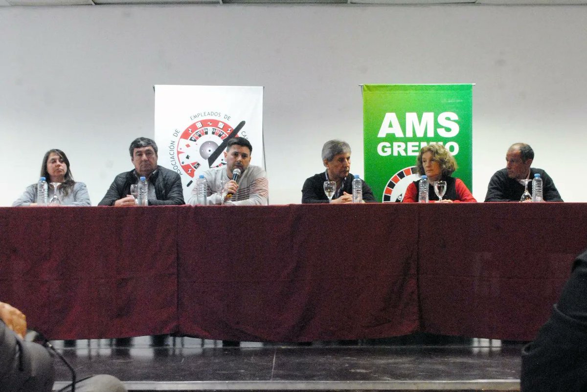 mguglielmottiok's tweet photo. Estuvimos en la conferencia de prensa para repudiar los hechos de violencia sufridos por @paez_chucho y su familia. 

No podemos permitir que la violencia sea el camino para resolver nuestras diferencias. Condenamos lo ocurrido y exigimos que la justicia actúe rápidamente. https://t.co/3R2c4TN2Nz