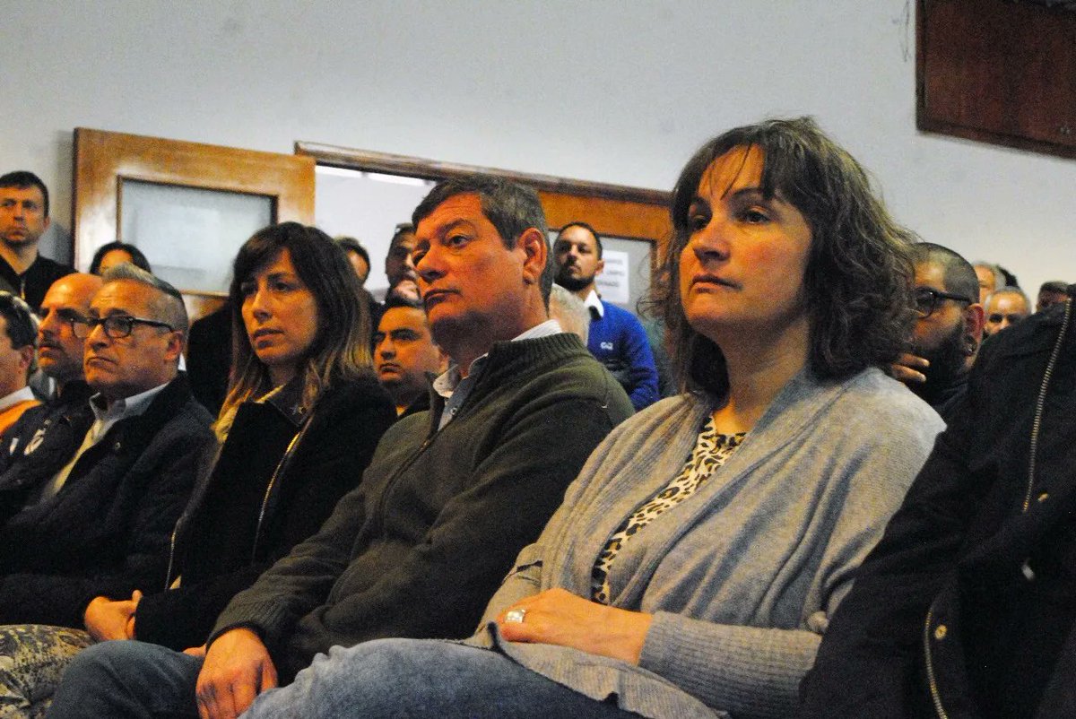 mguglielmottiok's tweet photo. Estuvimos en la conferencia de prensa para repudiar los hechos de violencia sufridos por @paez_chucho y su familia. 

No podemos permitir que la violencia sea el camino para resolver nuestras diferencias. Condenamos lo ocurrido y exigimos que la justicia actúe rápidamente. https://t.co/3R2c4TN2Nz