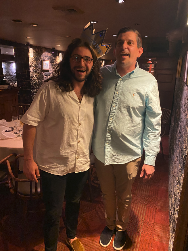 JanoDomains's tweet photo. Great to meet the man, the myth, the legend @farokh this weekend while he was celebrating his birthday🎂. It was fantastic to discuss the Space with him and learn more about @rugradio.  
@BullsApesProj ❤️ Farokh https://t.co/ghVnBKgBpC
