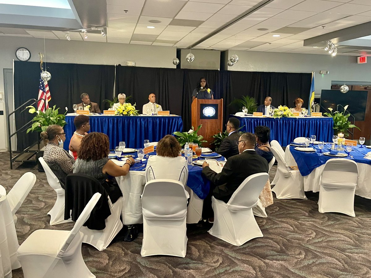 RepDarrenSoto's tweet image. Honored to attend an inspiring Osceola @NAACP Dinner this weekend!

The speakers implored us to #keepfightingforward on voting rights, civil rights and criminal justice reforms.

And we will be there to answer the call for justice!