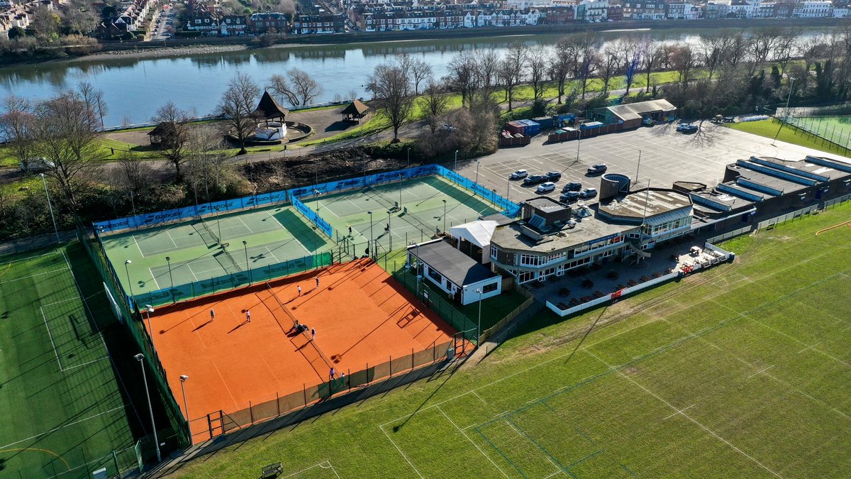 KHSSportsGround's tweet photo. And King's Tennis Centre is looking amazing 👏🎾 https://t.co/0Qdt4e1Eoc