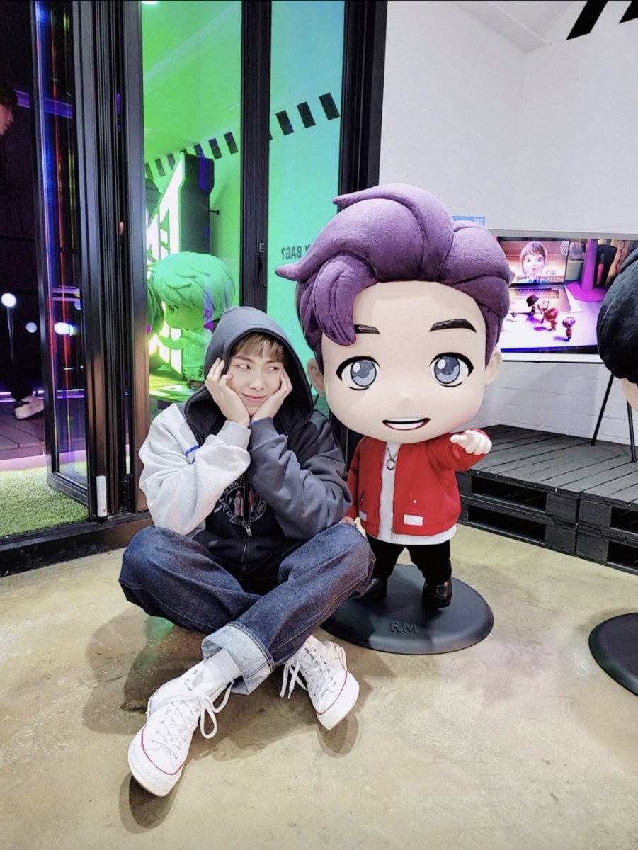 geonuserikook's tweet photo. #HAPPYRMDAY  #HappyBirthdayNamjoon https://t.co/r9rYVne0U2