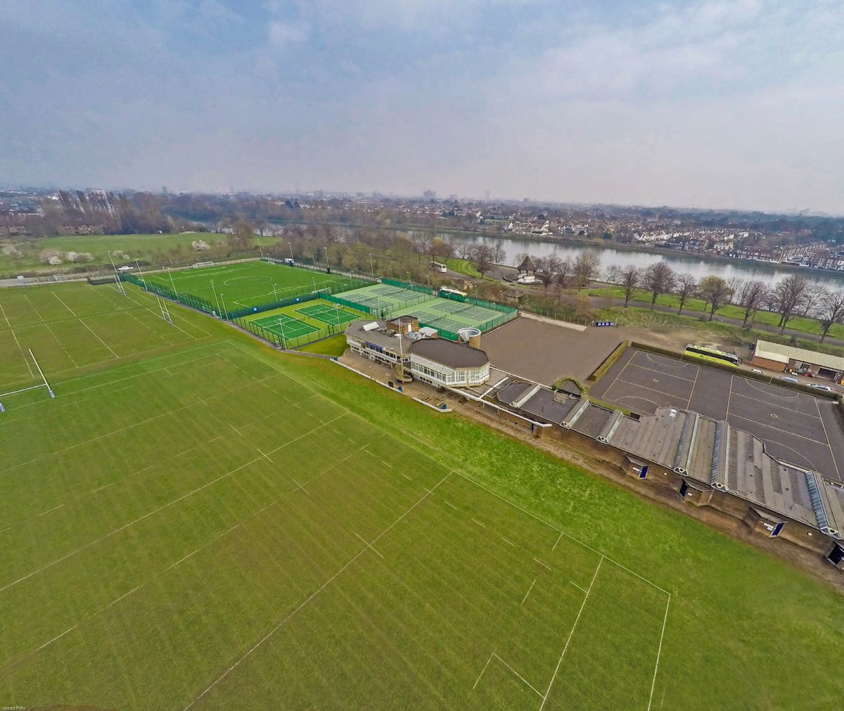 KHSSportsGround's tweet photo. And King's Tennis Centre is looking amazing 👏🎾 https://t.co/0Qdt4e1Eoc