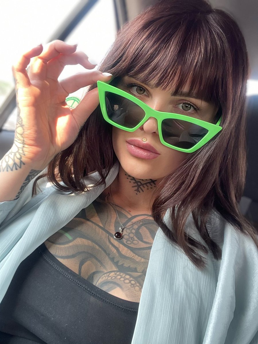 Dominatrix Katharina on Twitter "RT obeymissmelissa What would you