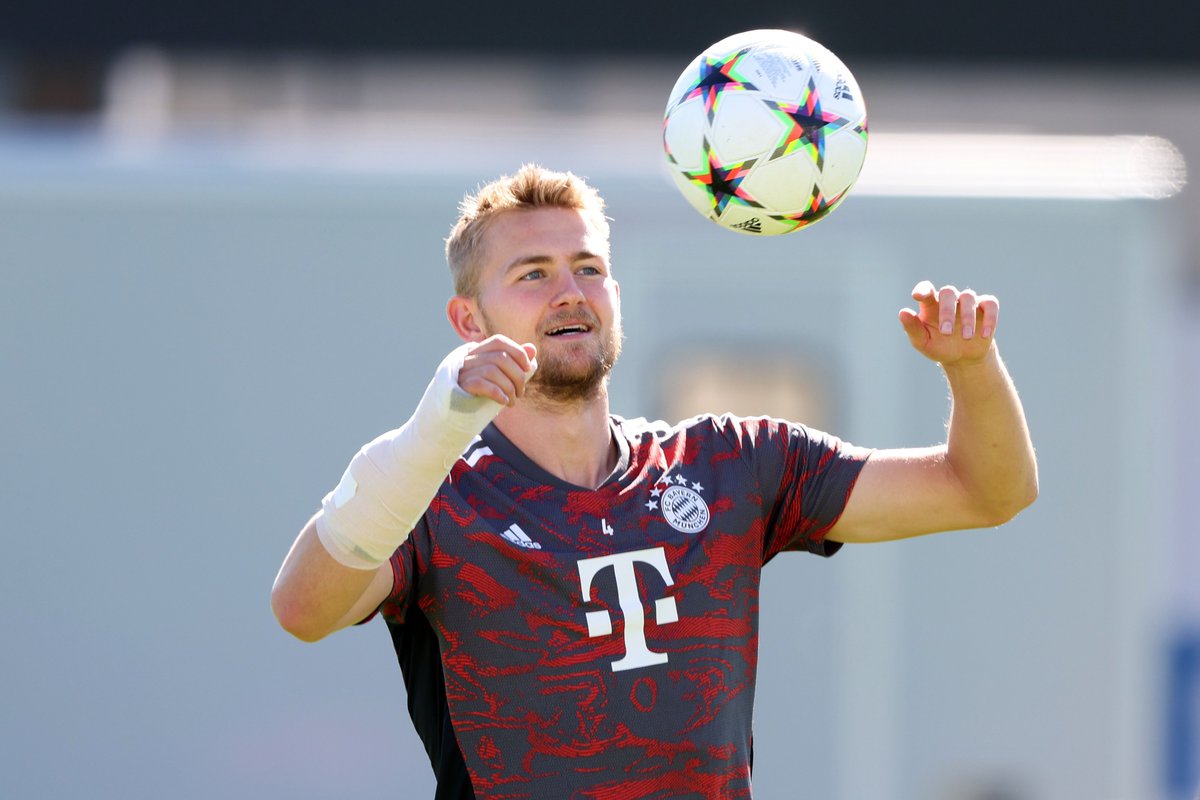UEFA Champions League tweet media