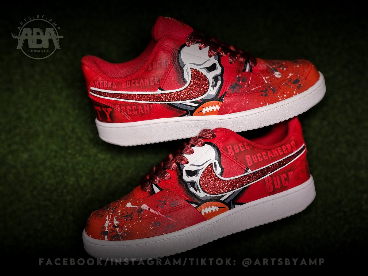 amplifiedmedia_'s tweet photo. Victory Monday!!! Custom Painted By Me. Catch me on Instagram: @ARTSBYAMP https://t.co/sRv1JWfBPb
