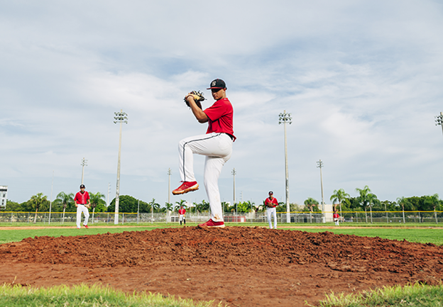 aossmjournals's tweet photo. From the @HSpecialSurgery: the current high school pitch count rules have wide variability across states, allowing disproportional pitch count totals in this vulnerable young athletic population.  #youthbaseball  https://t.co/HqcqYpcH0b https://t.co/AUskvxXdeW