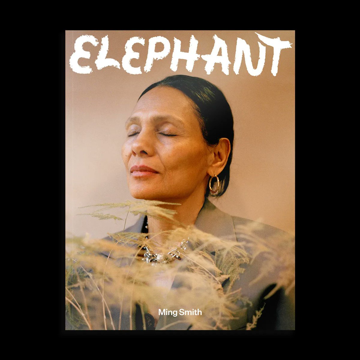 ElephantMag's tweet photo. ⚡️Pre-order ELEPHANT MAGAZINE AUTUMN WINTER 2022⚡️ 

On our special release cover, @MingSmithPhoto is captured in a moment of bliss, photographed by @AdamaJalloh_ at her studio in London.

Enjoy 20% off pre-ordering your copy here: https://t.co/QHTBcGpMHZ https://t.co/UMQmZHpeub