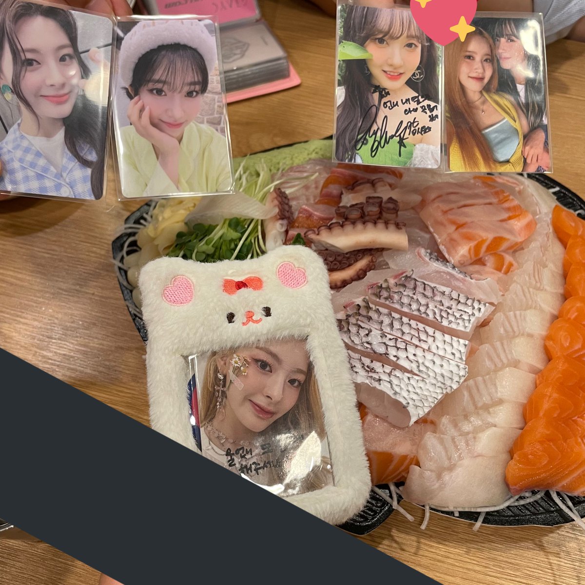 yseyesyse's tweet photo. 노량진수산시장 청양수산
사장님이 연어머리구이 히든카드 쓰심,, 미취겟음,,
#수민아이거먹어
#수민아_한잔했다
#시은이의꿀맛보장
#맛집이세은 https://t.co/qQseo10aaT