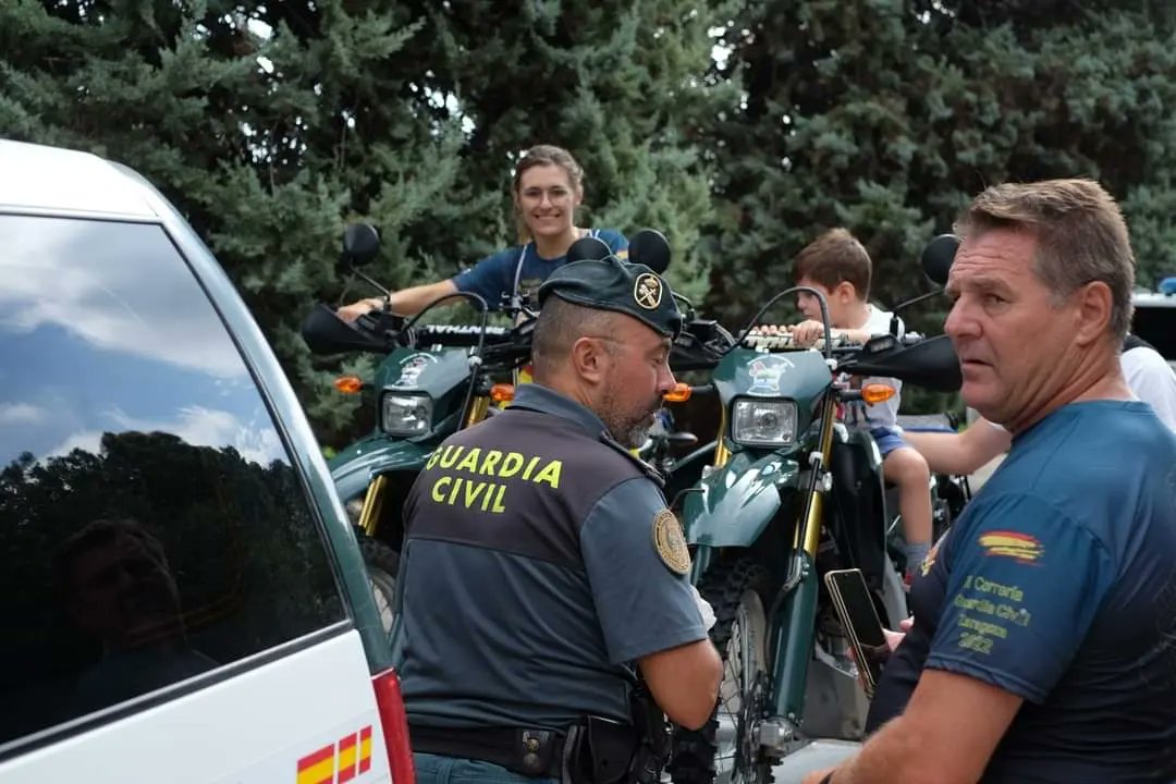 MqGuardiaCivil's tweet photo. III Correría Popular de la #GuardiaCivil en #Zaragoza Llegada de los #10k y #AndadaPopular
#crossfit #crossfitter #crossfitespaña #crossfitaddict #running #runner #crossfitfamily #training #guardiacivil
#guardiasciviles #zaragozamola #zaragozando #zaragozeando #zaragozapaseando https://t.co/h0VetWxZkE