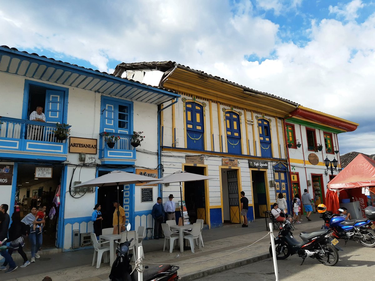RuthMillington1's tweet photo. Beautiful Salento. Coffee plantations, trout farming & tourism keep this place alive & local transport is by WWII Willy jeeps!
#colombia #coffee #travel #solotravel #backpacking
#adventuretravel #explore #traveldiaries #Solento https://t.co/YuiXDdwzmt