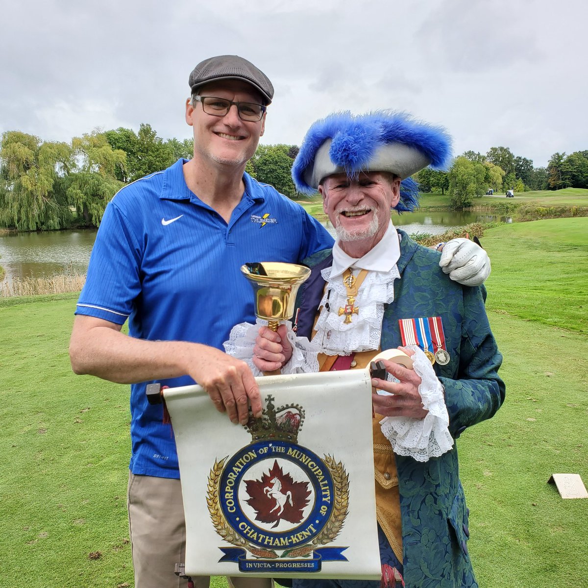 oakvilledads's tweet photo. @GlenAbbeyGC photos part 2. Thank you for showing up and supporting Oakville fooodbank and Meals on wheels. https://t.co/CyGFMzsMNG