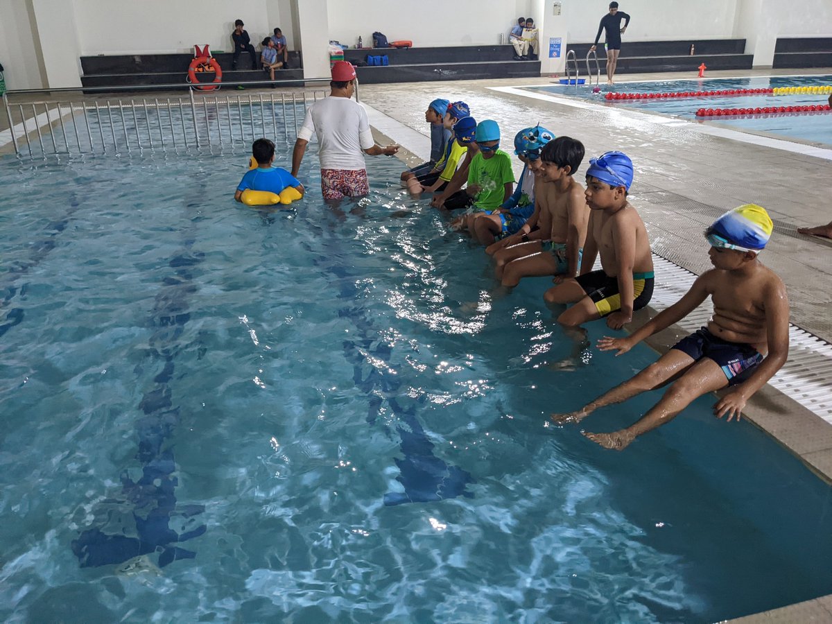 gaurav_2059's tweet photo. "When you finally let go of all your worries and fears, you become calm, you smile and float."
#form3A ss are getting instructions of health and safety in the swimming pool area. #IBPYP #Swimming #healthylifestyle #PEforever
@AneeshaSahni @KetakiKTweets @Prometheus_Edu https://t.co/L17SFywixw