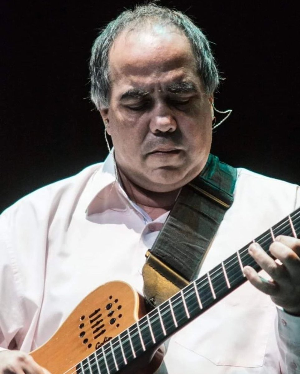 LaMega107's tweet photo. #NoticiaMega || El día de hoy, se dio a conocer la triste noticia del fallecimiento de Aquiles Báez.
El músico, compositor y promotor cultural venezolano se encontraba en Aachen (Alemania) como parte de una gira.
Q.E.P.D. maestro 🖤🎶 https://t.co/TNl0bvXGnA