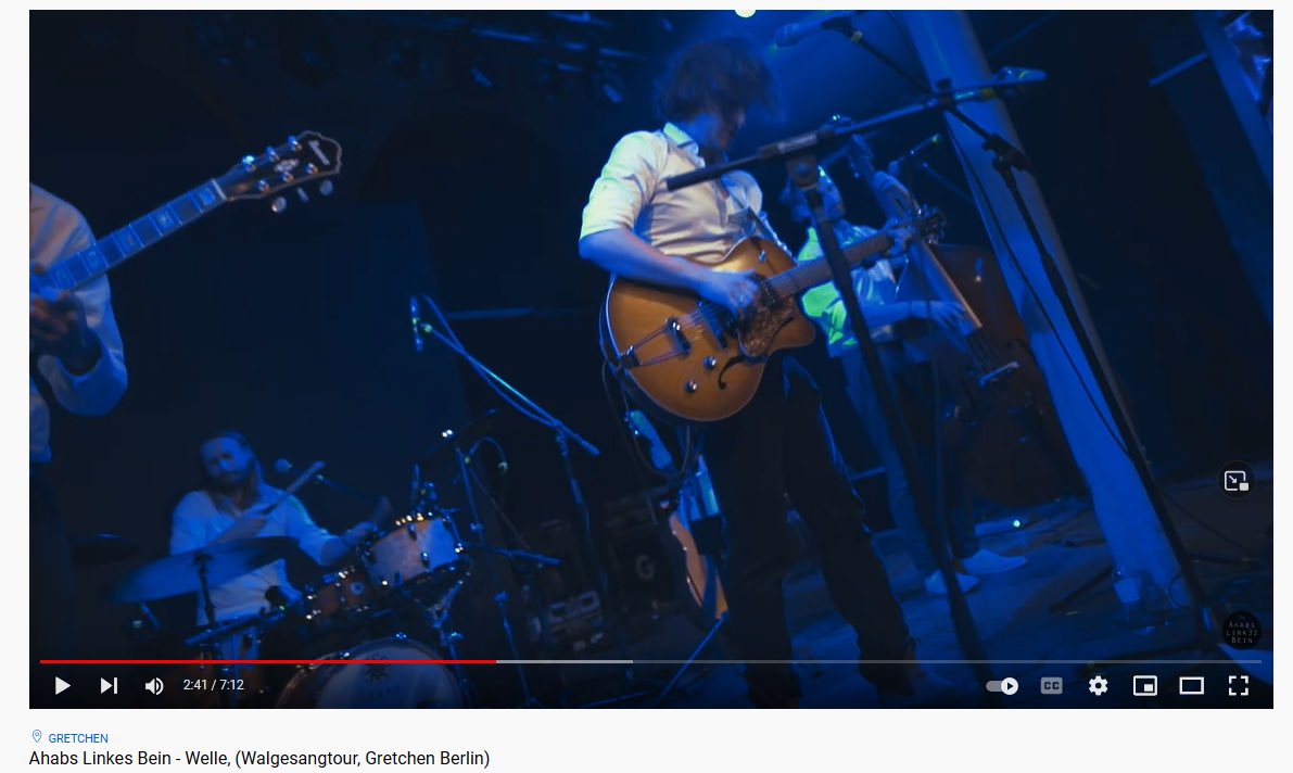 „Widerstand gegen #Tiefseebergbau trifft Kunst“die Zweite. Im Rahmen der Alternativen Rohstoffwoche #ARW22 trete ich erneut mit Musiker*innen auf und erzähle euch, warum Tiefseebergbau so gefährlich ist. Zur Einstimmung hier ein ganz tolles Video: youtube.com/watch?v=WS_2Il…