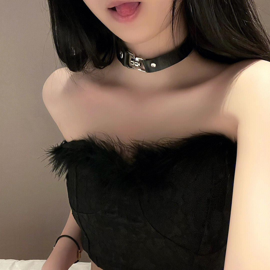 olpvB9's tweet photo. #东莞
The moon is very boring, think https://t.co/bxQAIpKOlH