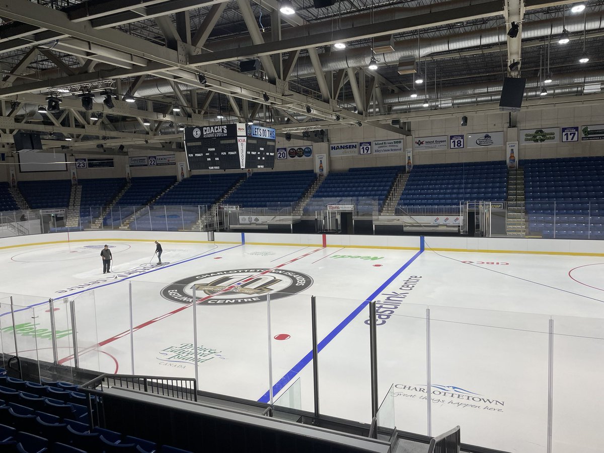 EastlinkCtrPEI's tweet photo. Oh my…looking so so good. Great job by all involved @ChtownPE @IslandersHKY @HockeyPEI @JetIceHockey @UPEIMHockey @UPEIPanthers @SpeedSkatePEI @SkateCanadaPEI Big day in the process. #Icebuilding #BigChillDay8 https://t.co/JKL797CqyT