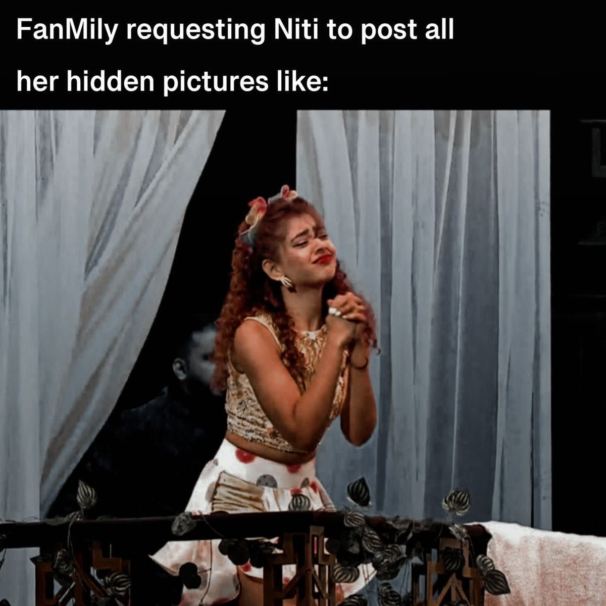 lotiyapathan_'s tweet photo. Niti Taylor showing us all time and again why she is an inspiration to a whole generation of young people. If Back with a bang was a person, it would definitely be her @niti_taylor #NitiRetroQueenOnJhalak https://t.co/PBAw0IEmHY
