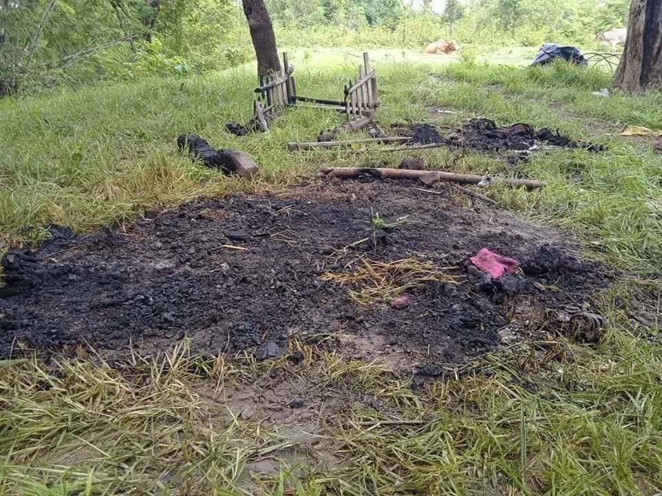 cassiakhin's tweet photo. SAC troop forces set aboard to 2 camps of The Youth Force in Saw and KyaukHtu townships yesterday, reportedly.  #2022Sept12Coup #WarCrimesOfJunta #WhatsHappeningInMyanmar https://t.co/QsIvk1T4TK