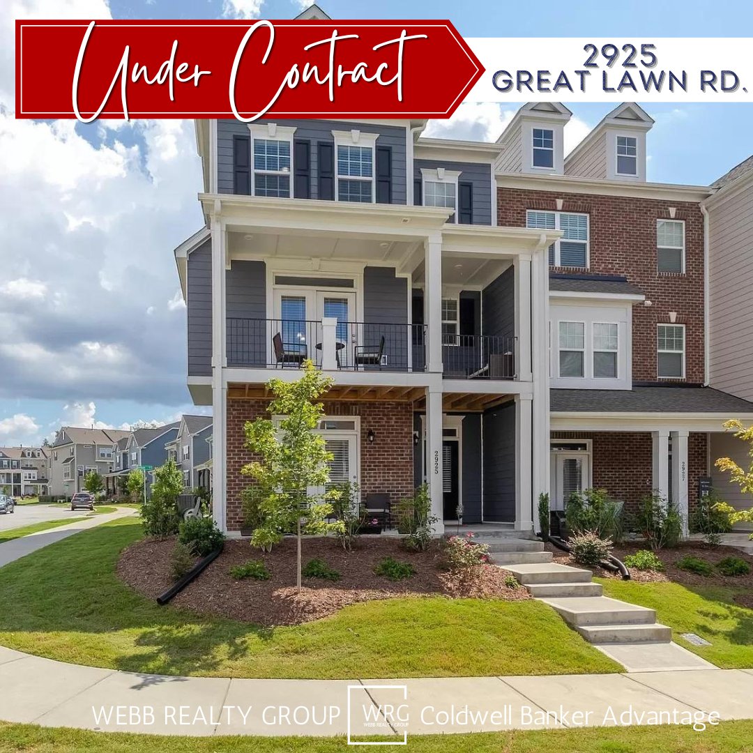 swebbnc's tweet image. 📌UNDER CONTRACT📌 Congrats to #wrg agent, April Auman @aprilaumanrealestate , and her Sellers for getting this charming #smithfarm townhome #undercontract within a matter of days!

#webbrealtygroup #webbrealtygroupnc #ncrealtor #realty #realestate #howtosellahouse
