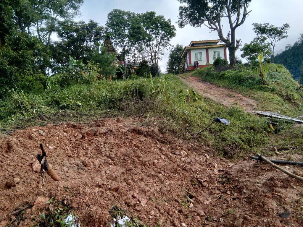 cassiakhin's tweet photo. SAC terrorists from Mindat tsp, Chin state shelled heavy weapons to the villages on 8th Sep, resulting in damaging of the residential properties and religious buildings. #2022Sept12Coup #WarCrimesOfJunta #WhatsHappeningInMyanmar https://t.co/rsT9Ok23uz