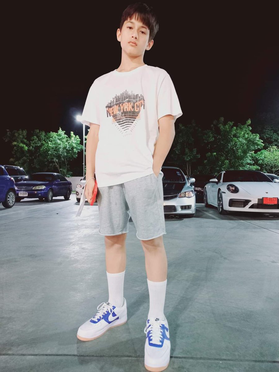JzqfWkCn2P5TXTx's tweet photo. Finally I'm back😊😍
Do you miss me guy'z?? https://t.co/fYHNgFTcjg