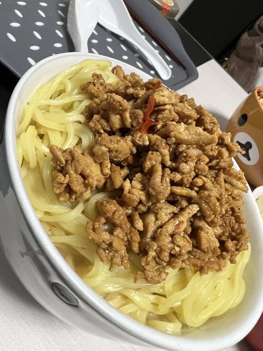 2sinunchiman's tweet photo. 豆乳担々麺ありがとう https://t.co/KRT9SfyiSM