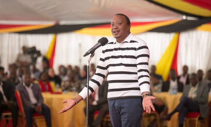 Kenyans's tweet photo. Thread of President Uhuru's best memes as he leaves office. 
Add yours.
1. https://t.co/BQiD6X1JwH