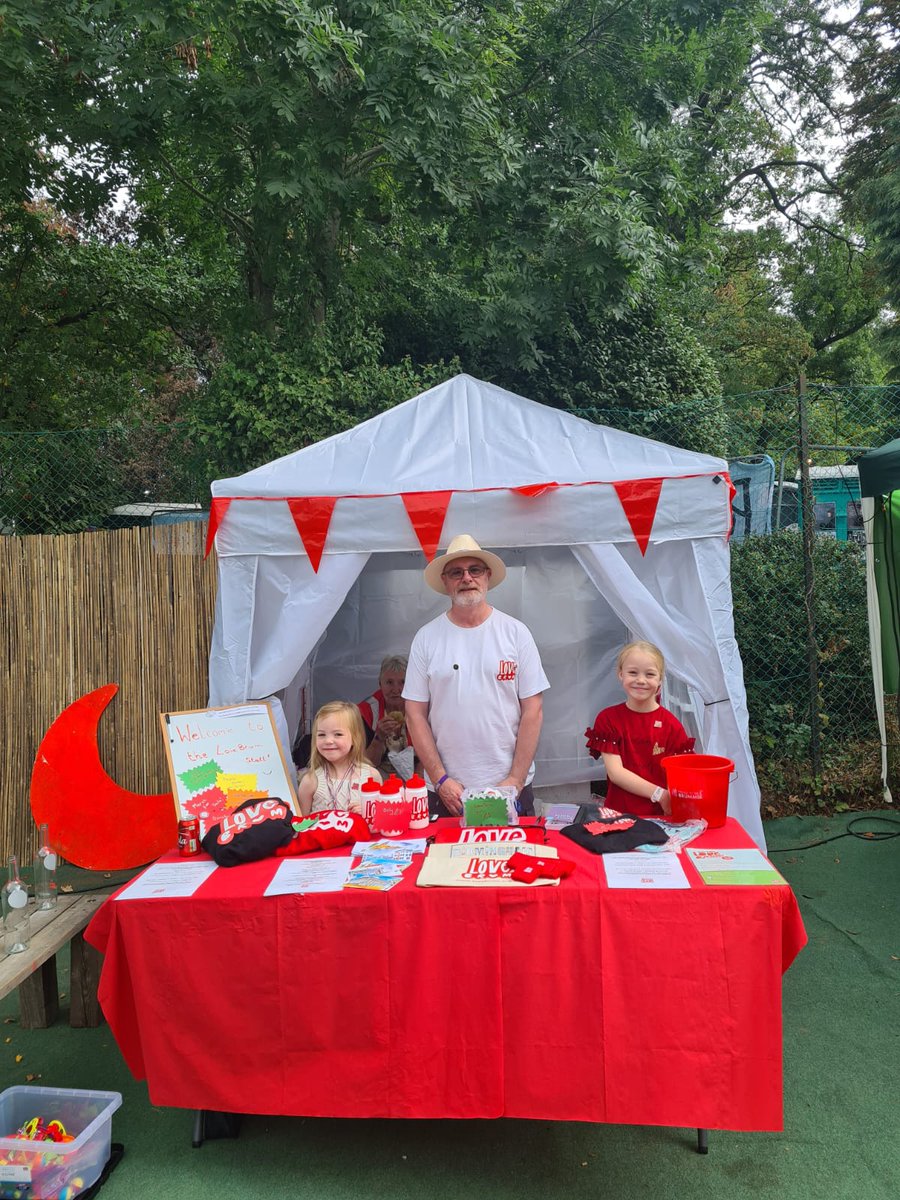 LoveBrumUK's tweet photo. A little over a week ago, LoveBrum were proud to be #charityPartner for @moseleyfolk
We had an amazing day and it was lovely to see so many new and familiar faces at the LoveBrum Stall.
Thank you to @moseleyfolk and to all our wonderful volunteers!! ❤️
#LoveBrum #OneBrum https://t.co/wg6GDPOSol