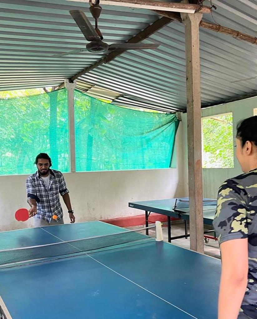 RiteKnowLabs's tweet photo. Disconnecting from work to connect with those we work with 🤝

Team rite had a fun and adventurous weekend zip-lining, valley-crossing, rope-walking &amp; kayaking at Sajan Nature Trails

#WeekendWithoutWalls #riteTeam
#TeamOffsite #Adventure https://t.co/tq2xCcr9ZS